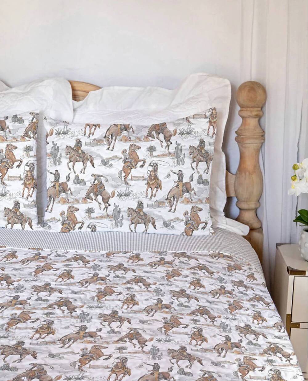 NEW IDA MAE HOME birdie neutral quilt set in beige